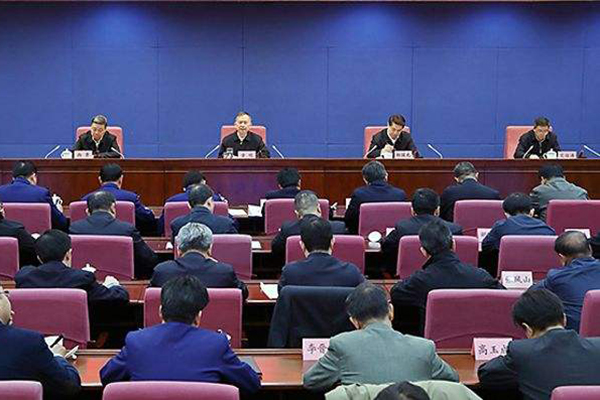 國務(wù)院安委辦、應(yīng)急管理部召開全國煤礦安 全生產(chǎn)工作緊急視頻會議強調(diào) 深刻吸取煤礦重大事故教訓(xùn) 舉一反三抓好風(fēng)險防控 確保歲末年初安 全形勢穩(wěn)定